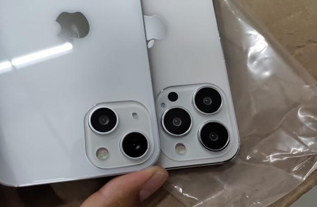 防城苹果手机维修分享iPhone 13‌机模长什么样 