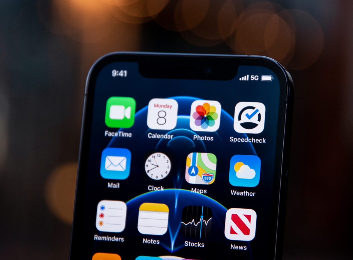 防城苹果手机维修分享为什么 iPhone 12 在冬季会自动关机 